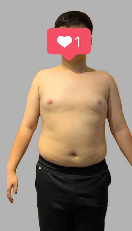 Bé trai sau 4 tháng tập luyện tại Live Fit Kid, giảm 10cm vòng bụng.